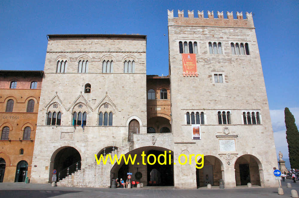 il Palazzo del Capitano ed il Palazzo del Popolo